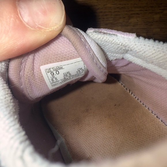 Vans Toddler White and Purple Shoes Size 9 - Picture 4 of 4